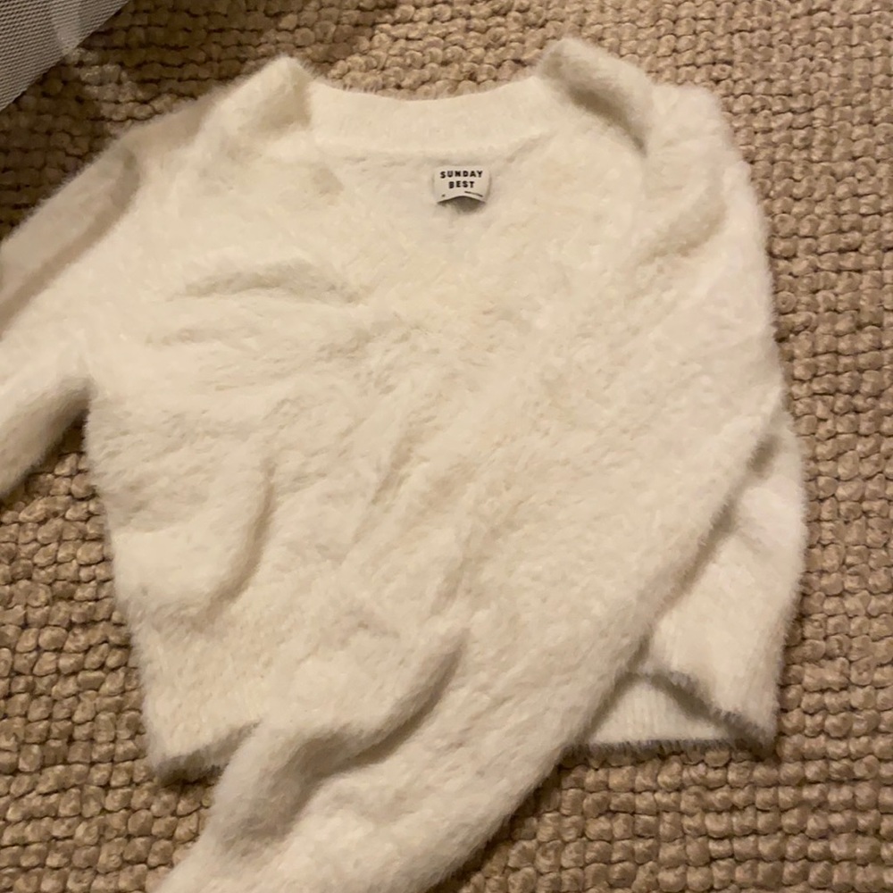 aritzia cashmere sweater